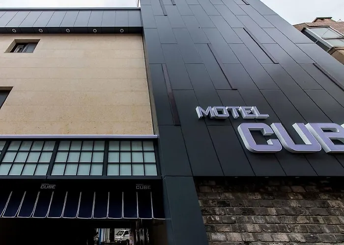 Motel Oncheonjang Cube
