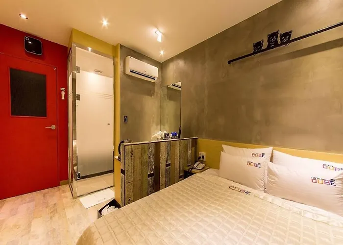 Motel Oncheonjang Cube Busan